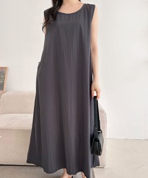 ゆったりシルエットで涼しく着こなす♪ノースリーブAラインロングワンピース