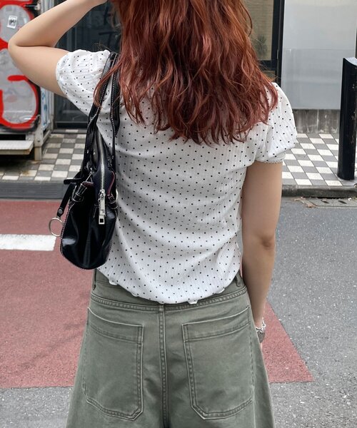 CIAOPANIC(チャオパニック)の「ドットパフスリーブヘンリーネックTEE(Tシャツ/カットソー・レディース・ホワイト/ネイビー・FREE)」の6枚目の写真