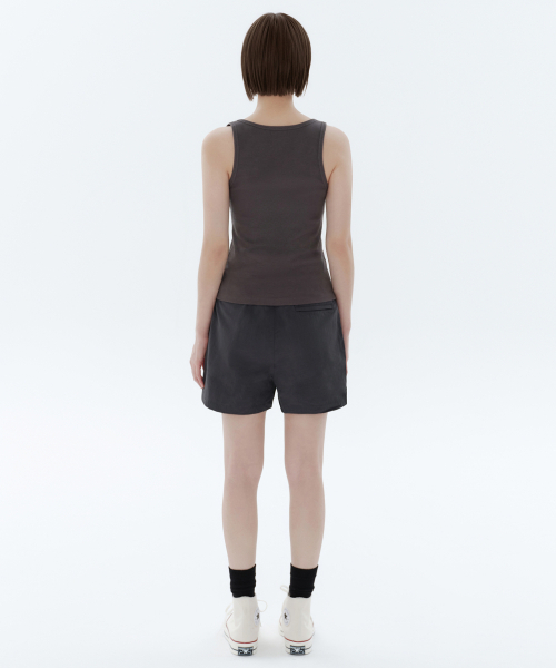 MUSINSA STANDARD WOMAN（ムシンサスタンダードウーマン）の「ウィメンズナイロンバンディングショーツ[ダークグレー]（その他パンツ・レディース・その他・24/26/28/30）」の3枚目の写真