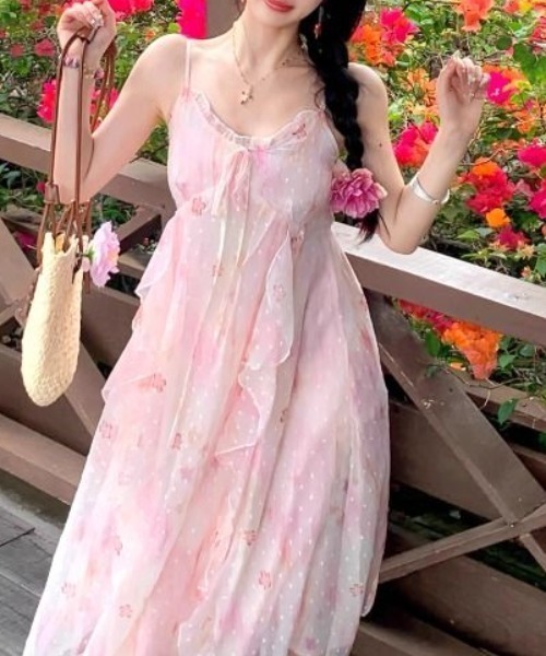 AMAJI(アマジ)の「総柄フラワー ロング丈キャミソールワンピース(ワンピース・レディース・ライトピンク・SMALL/MEDIUM/LARGE/X-LARGE)」の4枚目の写真