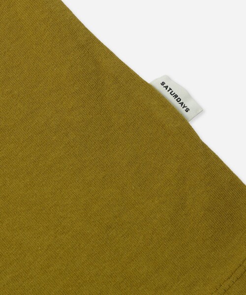 Saturdays NYC(サタデーズ ニューヨークシティ )の「Saturdays Heritage Relaxed SS Tee(Tシャツ/カットソー・メンズ・キナリ/チャコールグレー/イエロー・M/L/XL/S)」の10枚目の写真