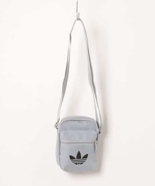 adidas(アディダス)の「ADIDAS ウェア アディダス U AC CLASSIC FESTIVALBAG バッグ KS6903 GREY2(ボディバッグ/ウエストポーチ・メンズ・グレー・FREE)」の1枚目の写真