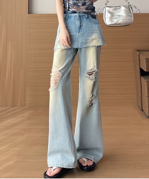 ＆soiree（アンドソワレ）の「カットオフスカートレイヤードセミフレアダメージデニムパンツ（デニムパンツ・レディース・ブルー・X-LARGE/LARGE/MEDIUM/SMALL/X-SMALL）」の2枚目の写真
