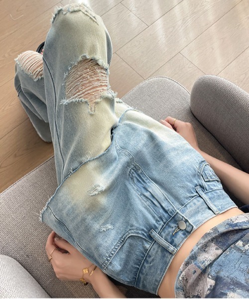 ＆soiree（アンドソワレ）の「カットオフスカートレイヤードセミフレアダメージデニムパンツ（デニムパンツ・レディース・ブルー・X-LARGE/LARGE/MEDIUM/SMALL/X-SMALL）」の5枚目の写真