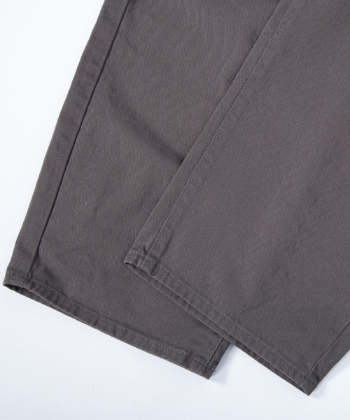 WAAR（ワール）の「M293 チノワイドコットンパンツ_トープ（その他パンツ・メンズ・その他・LARGE/MEDIUM/SMALL）」の2枚目の写真