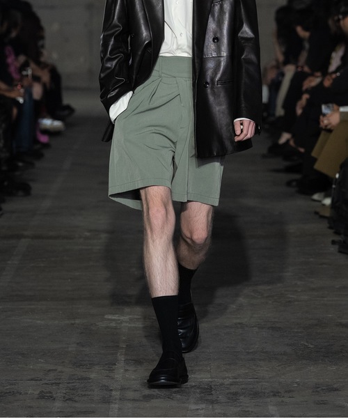 ATTACHMENT(アタッチメント)の「CO/NY WEATHER GURKHA SHORTS(デニムパンツ・メンズ・カーキ/ベージュ/ブラック・2/1/3/4)」の4枚目の写真