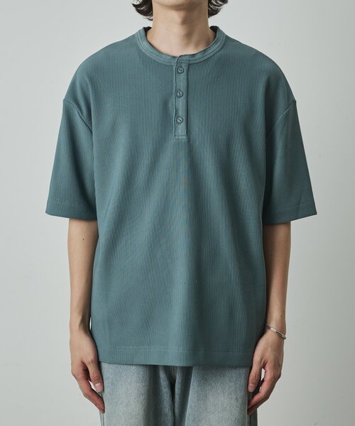 COLONY 2139(コロニートゥーワンスリーナイン)の「カットリブ半袖ヘンリーネック(Tシャツ/カットソー・メンズ・グレー/ブラック/ホワイト・LARGE/MEDIUM)」の10枚目の写真