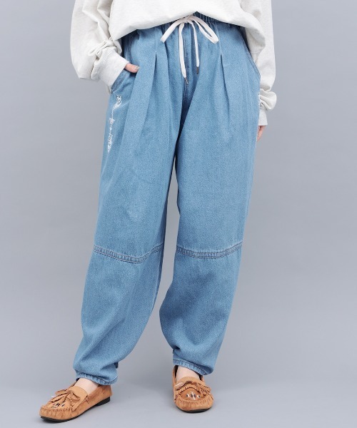 チチカカ(チチカカ)の「裾タブ付2WAYシルエットデニムパンツ(その他パンツ・レディース・インディゴブルー/ブルー・FREE)」の1枚目の写真