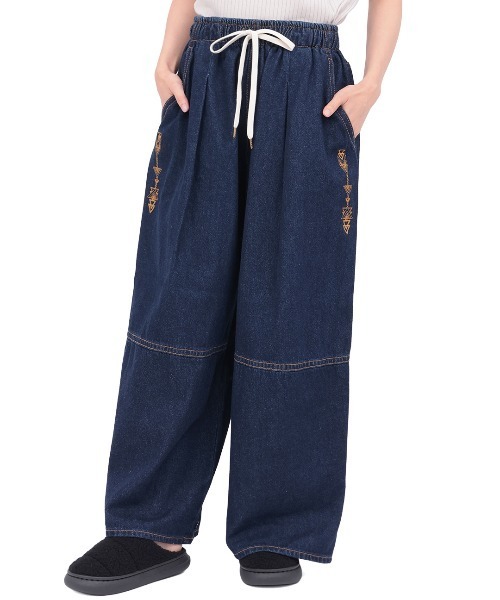 チチカカ(チチカカ)の「裾タブ付2WAYシルエットデニムパンツ(その他パンツ・レディース・インディゴブルー/ブルー・FREE)」の7枚目の写真