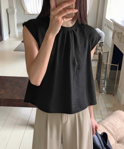 LOENNE（ロエヌ）の「Drape Neck Blouse / ドレープネックブラウス（Tシャツ/カットソー・レディース・グレー/アイボリー/ブラック・FREE）」の19枚目の写真