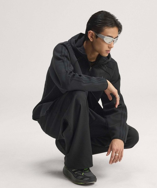 adidas(アディダス)の「スペーサー チームガイスト 26 カットライン フルジップ パーカー / アディダスオリジナルス adidas Originals(パーカー・メンズ・ブラック・LARGE/X-LARGE/3XL/XX-LARGE/X-SMALL/SMALL/MEDIUM)」の6枚目の写真