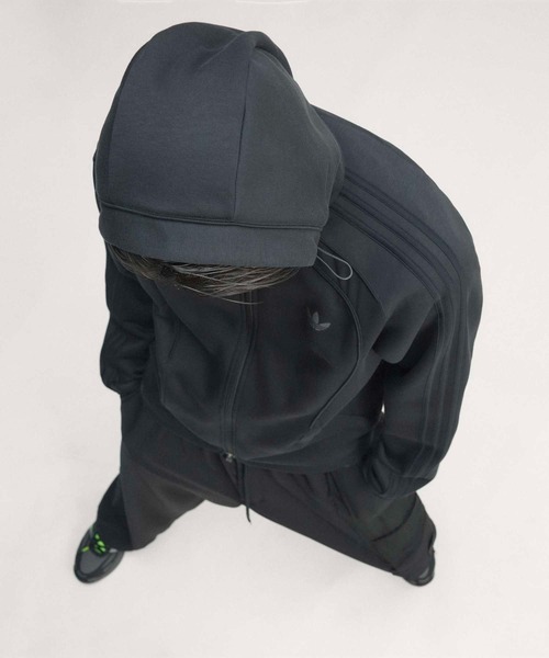 adidas(アディダス)の「スペーサー チームガイスト 26 カットライン フルジップ パーカー / アディダスオリジナルス adidas Originals(パーカー・メンズ・ブラック・LARGE/X-LARGE/3XL/XX-LARGE/X-SMALL/SMALL/MEDIUM)」の5枚目の写真