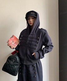 Dalfwin（ダールフィン）の「【セットアップ可能】ナポレオンデザインショート丈ジップアップフーディー（スウェット）」