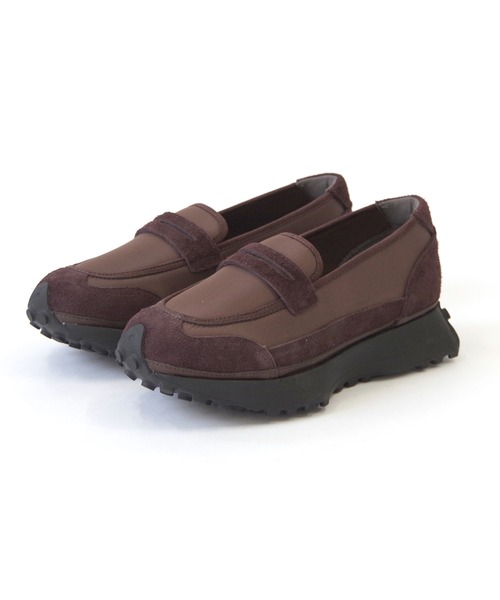 Minnetonka(ミネトンカ)の「MINNETONKA(ミネトンカ) / ナイロン ローファースニーカー 26M02(スニーカー・レディース・ブラック/ブラウン・10/9/8/7/6)」の2枚目の写真