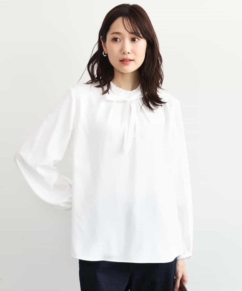 MK MICHEL KLEIN（エムケーミッシェルクラン）の「[洗える]リボンタイ付きフリルネックブラウス（シャツ/ブラウス・レディース・ライトグレー/ホワイト・38）」の20枚目の写真