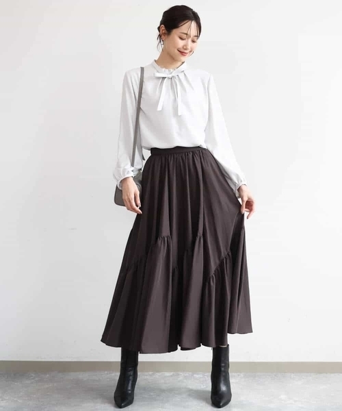 MK MICHEL KLEIN（エムケーミッシェルクラン）の「[洗える]リボンタイ付きフリルネックブラウス（シャツ/ブラウス・レディース・ライトグレー/ホワイト・38）」の18枚目の写真