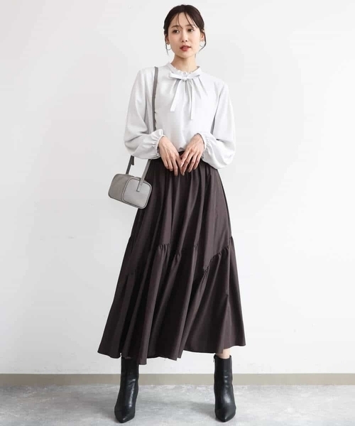 MK MICHEL KLEIN（エムケーミッシェルクラン）の「[洗える]リボンタイ付きフリルネックブラウス（シャツ/ブラウス・レディース・ライトグレー/ホワイト・38）」の19枚目の写真
