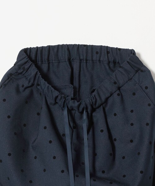 A DAY IN THE LIFE UNITED ARROWS(アデイインザライフユナイテッドアローズ)の「フロッキードット イージー ワイドパンツ<A DAY IN THE LIFE>(その他パンツ・レディース・ブラック/ネイビー・S/M)」の7枚目の写真