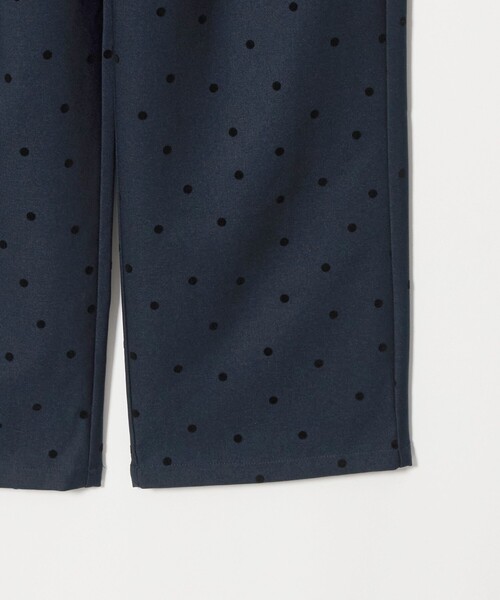 A DAY IN THE LIFE UNITED ARROWS(アデイインザライフユナイテッドアローズ)の「フロッキードット イージー ワイドパンツ<A DAY IN THE LIFE>(その他パンツ・レディース・ブラック/ネイビー・S/M)」の8枚目の写真