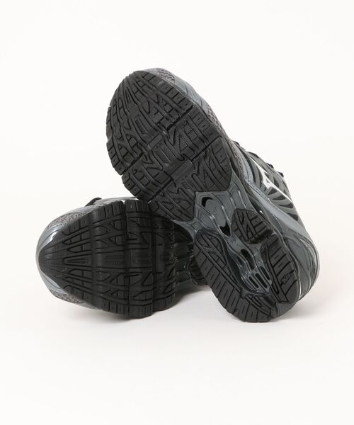ADAM ET ROPE'(アダムエロペ)の「【MIZUNO(ミズノ)】WAVE PROPHECY LS(スニーカー・レディース・グレー/ホワイト・23/25/24)」の4枚目の写真