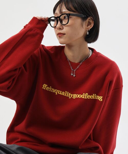 FFEIN（フェイン）の「【FFEIN(フェイン)】ヘビーウエイトセンター3D刺繍ロゴスウェット / スウェット クルーネック ロゴ刺繍 裏起毛 ユニセックス（スウェット・メンズ・アッシュグレー/ブラック/グレー/バーガンディー/ブラウン/ネイビー・SMALL/LARGE/MEDIUM）」の6枚目の写真