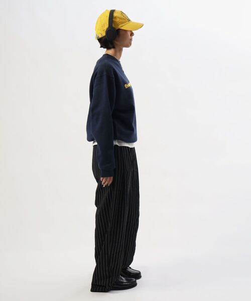 FFEIN（フェイン）の「【FFEIN(フェイン)】ヘビーウエイトセンター3D刺繍ロゴスウェット / スウェット クルーネック ロゴ刺繍 裏起毛 ユニセックス（スウェット・メンズ・アッシュグレー/ブラック/グレー/バーガンディー/ブラウン/ネイビー・SMALL/LARGE/MEDIUM）」の16枚目の写真