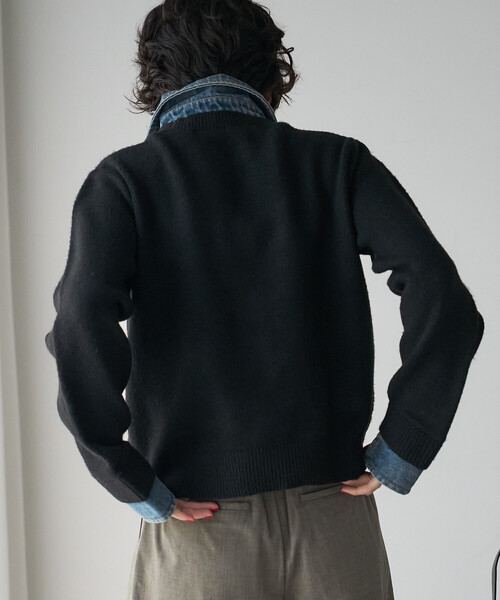 FREAK'S STORE(フリークスストア)の「異素材ドッキングニット/デニムドッキング ニットカーディガン(カーディガン/ボレロ・レディース・ブラック/グレー/ベージュ・フリ-)」の6枚目の写真