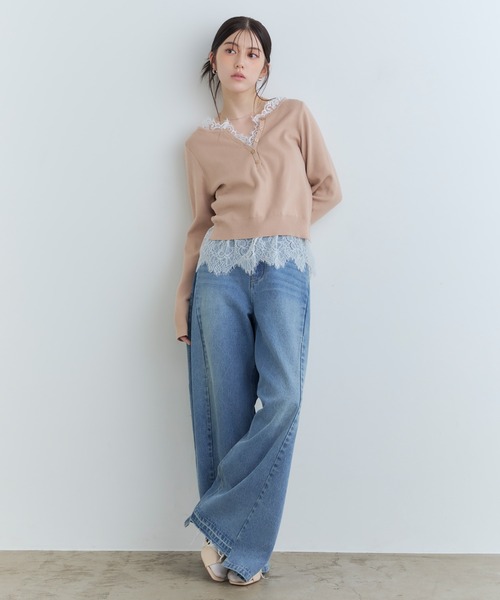Tiny EDEN（タイニーエデン）の「【中野恵那 着用】レース付きレイヤード風Vネックニット（ニット/セーター・レディース・グレー/ベージュ・FREE）」の12枚目の写真