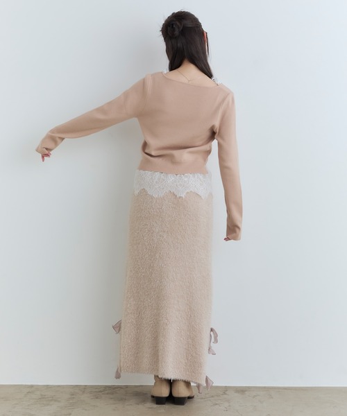 Tiny EDEN（タイニーエデン）の「【中野恵那 着用】レース付きレイヤード風Vネックニット（ニット/セーター・レディース・グレー/ベージュ・FREE）」の9枚目の写真