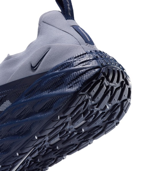 NIKE(ナイキ)の「ナイキ エイバ エッジ メンズシューズ / Nike Ava Edge Men's Shoes IM1973-005 Stealth(スニーカー・メンズ・グレー・28/27/26.5/29/26/25.5/25/27.5/24.5/28.5)」の8枚目の写真
