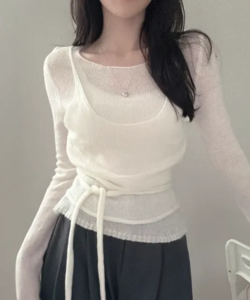 FLINEA(フリネア)の「薄手フェイクレイヤードニットトップス(ニット/セーター・レディース・ブラック/ブラウン/グレー/オフホワイト・FREE)」の5枚目の写真