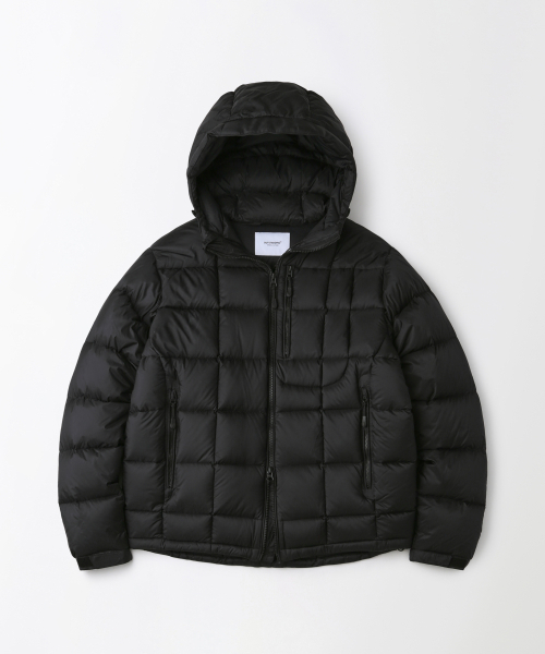 OUTSTANDING(アウトスタンディング)の「MUSCOVY DOWN MOUNTAIN BLOCK PARKA_BLACK(ダウンジャケット/コート・メンズ・その他・SMALL/MEDIUM/LARGE)」の2枚目の写真