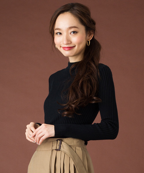 Shelly island（シェリーアイランド）の「【Shelly island】ボトルネックリブニットプルオーバー（ニット/セーター・レディース・ボルドー/ホワイト/ベージュ/ブラック/カーキ/グレー・FREE）」の2枚目の写真