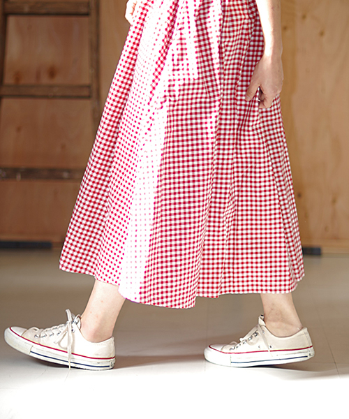 ichi（イチ）の「【別注アイテム】　i c h i コットンタイプライター　フレアースカート（スカート・レディース・ブラック/ストライプ/レッド系その他/ブラック系その他・ONE SIZE）」の9枚目の写真