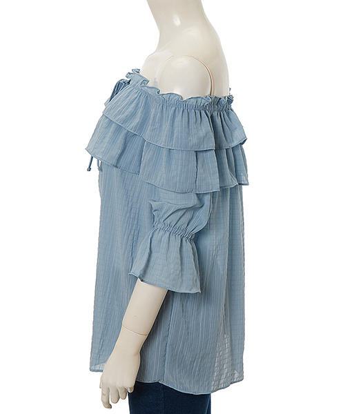 fifth（フィフス）の「ティアードフリルギャザーオフショルブラウス（シャツ/ブラウス・レディース・ホワイト/ベージュ/サックスブルー/ブラック・MEDIUM）」の7枚目の写真