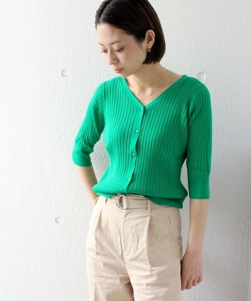 ottilie（オティーリエ）の「リブニットカーディガン（カーディガン/ボレロ・レディース・オフホワイト/ブラック/モカ/グリーン/レッド/グレー・FREE）」の5枚目の写真