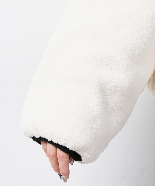 natural couture（ナチュラルクチュール）の「ボア×キルティング　リバーシブルブルゾン（ブルゾン・レディース・アイボリー/ブラック/ベージュ・FREE）」の6枚目の写真