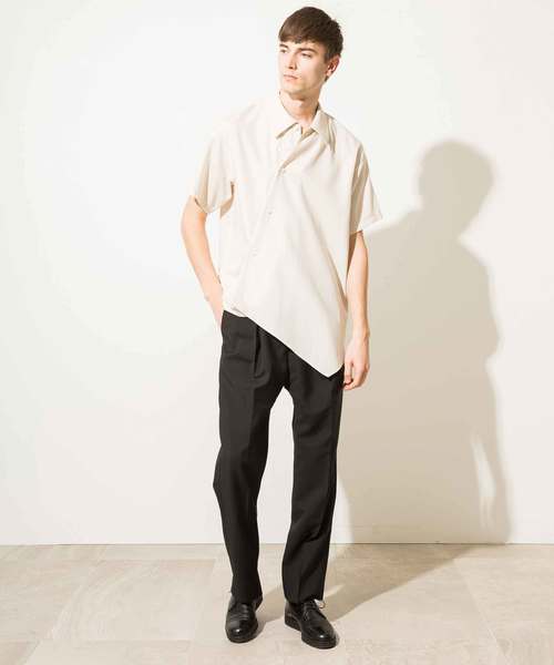 ETHOSENS(エトセンス)の「【ETHOSENS】レイヤードレギュラーカラーS/Sシャツ(シャツ/ブラウス・メンズ・ブラック/オフホワイト・1/2)」の4枚目の写真