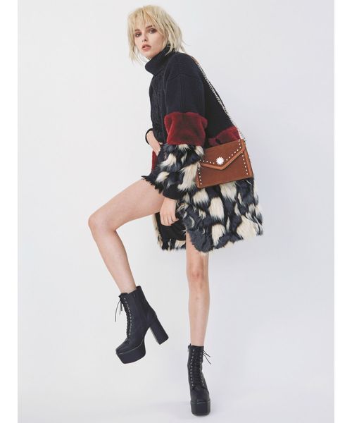 EVRIS（エヴリス）の「レースアップショートブーツ（ブーツ・レディース・ブラック/ボルドー・SMALL/MEDIUM/LARGE）」の20枚目の写真
