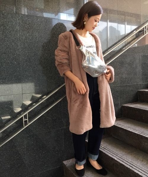 YECCA VECCA（イェッカヴェッカ）の「・エコファーコート（ダウンジャケット/コート・レディース・ベージュ/ブラウン・FREE）」の2枚目の写真