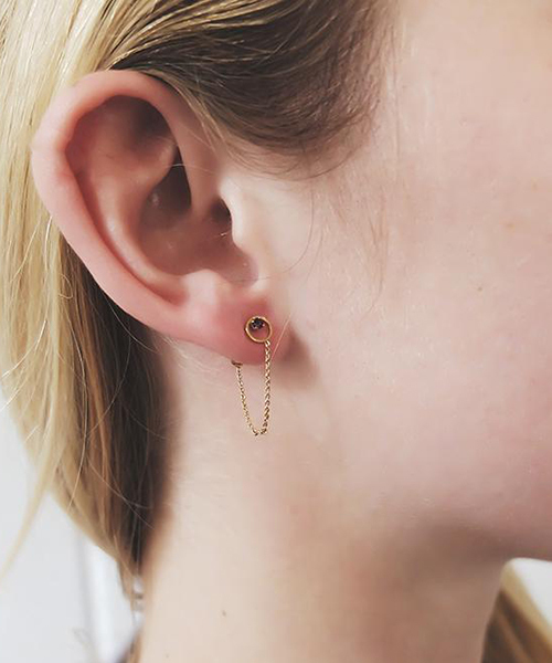 KU-CROISSANT（クークロワッサン）の「【BDMstudio】SHADOW チェーンピアス（ピアス（両耳用）・レディース・ゴールド系その他/ゴールド系その他2・ONE SIZE）」の2枚目の写真