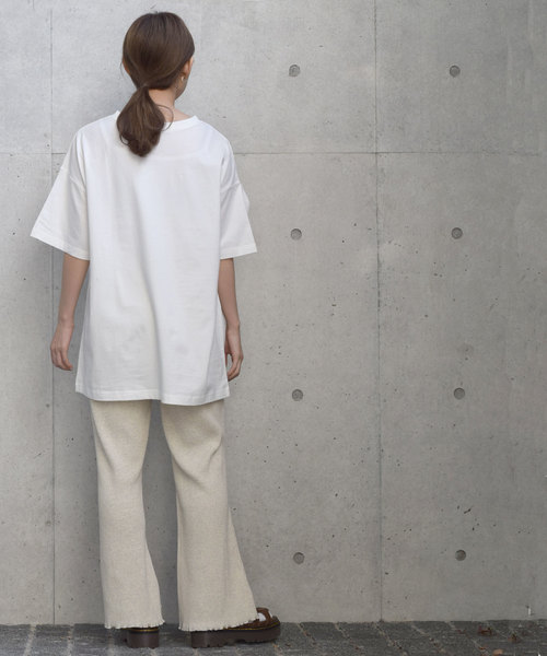 w closet（ダブルクローゼット）の「フラワーフォトプリント入りBigTee（Tシャツ/カットソー・レディース・オフホワイト/ライトグリーン/スモークグレー・FREE）」の7枚目の写真