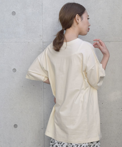 w closet（ダブルクローゼット）の「フラワーフォトプリント入りBigTee（Tシャツ/カットソー・レディース・オフホワイト/ライトグリーン/スモークグレー・FREE）」の14枚目の写真