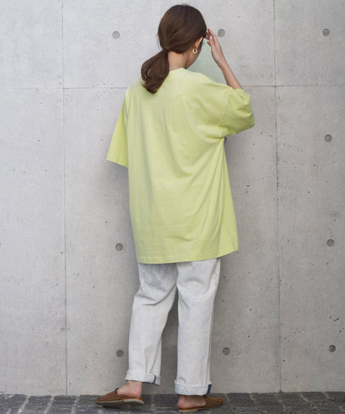 w closet（ダブルクローゼット）の「フラワーフォトプリント入りBigTee（Tシャツ/カットソー・レディース・オフホワイト/ライトグリーン/スモークグレー・FREE）」の19枚目の写真