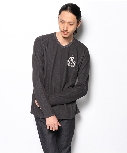 HYSTERIC GLAMOUR（ヒステリックグラマー）の「COLLEGE #2 pt VネックT-SH（Tシャツ/カットソー・メンズ・ピンク/ネイビー/チャコールグレー・LARGE/MEDIUM/SMALL）」の2枚目の写真