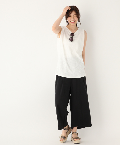 GLOBAL WORK（グローバルワーク）の「スラブテンジクノースリーブ【UVケア】/836570（Tシャツ/カットソー・レディース・ホワイト/ブラック/ベージュ/イエロー・MEDIUM/LARGE）」の5枚目の写真