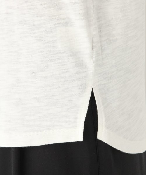 GLOBAL WORK（グローバルワーク）の「スラブテンジクノースリーブ【UVケア】/836570（Tシャツ/カットソー・レディース・ホワイト/ブラック/ベージュ/イエロー・MEDIUM/LARGE）」の13枚目の写真