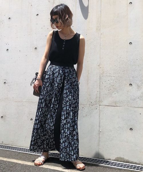 PAGEBOY(ページボーイ)の「フロントボタンワッフルタンク(タンクトップ・レディース・ブラック/ホワイト/キャメル・FREE)」の8枚目の写真