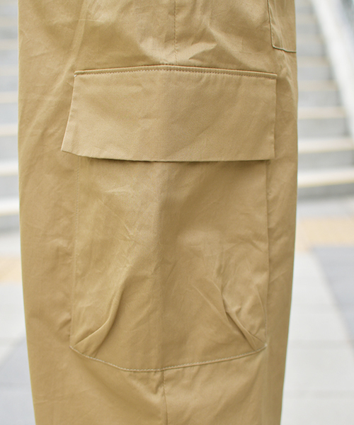 kutir(クティール)の「ワイドカーゴパンツ(カーゴパンツ・メンズ・ベージュ/レッド/カーキ・SMALL/MEDIUM/LARGE)」の13枚目の写真