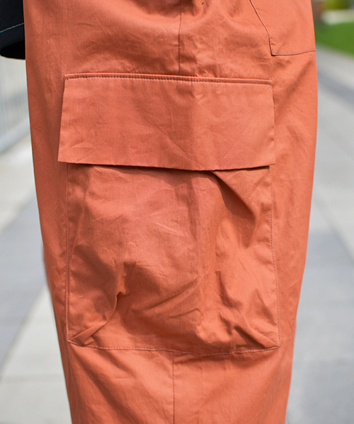 kutir(クティール)の「ワイドカーゴパンツ(カーゴパンツ・メンズ・ベージュ/レッド/カーキ・SMALL/MEDIUM/LARGE)」の6枚目の写真